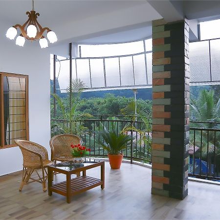 טקאדי Holiday Villa מראה חיצוני תמונה