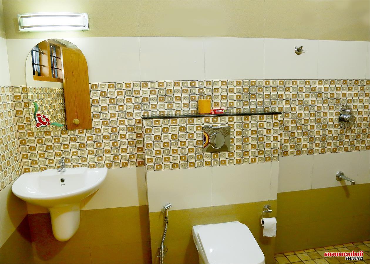 טקאדי Holiday Villa מראה חיצוני תמונה