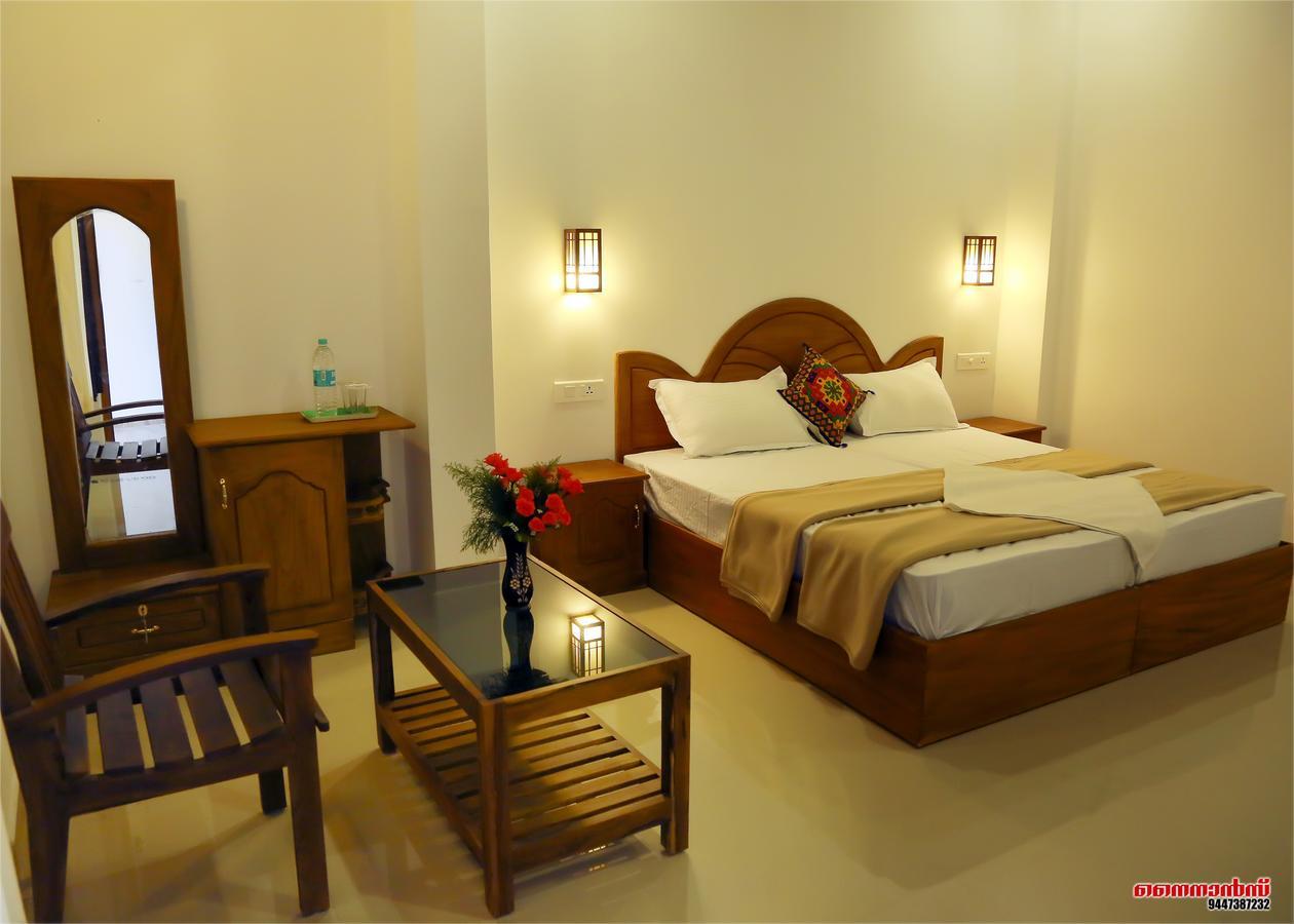 טקאדי Holiday Villa מראה חיצוני תמונה