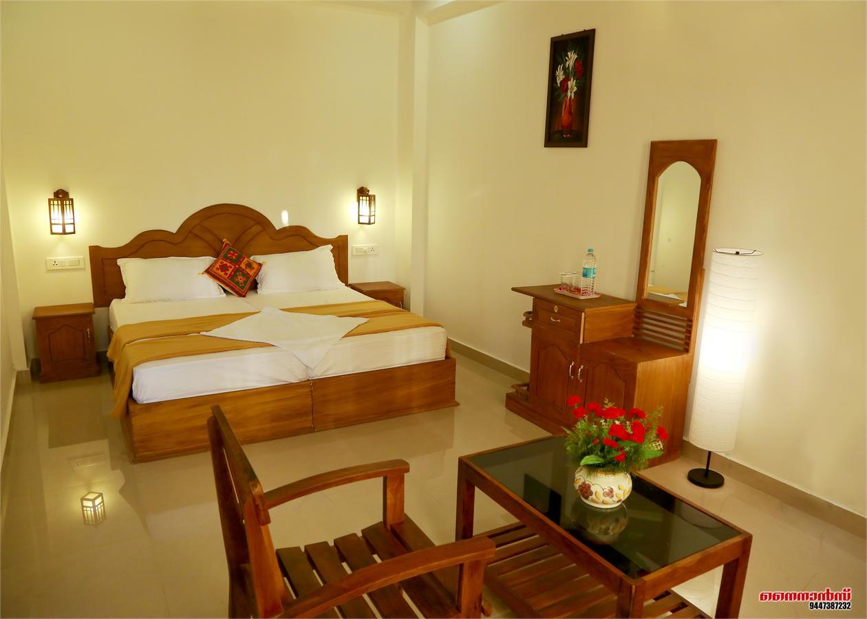 טקאדי Holiday Villa מראה חיצוני תמונה